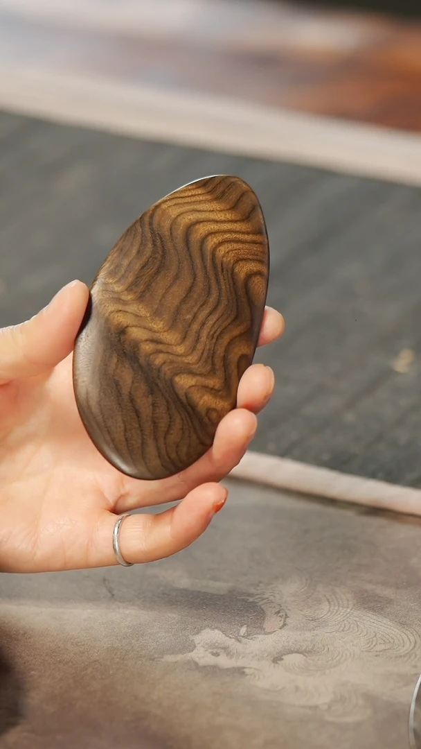 【闪购商品】金丝楠木雕6ml精油香氛