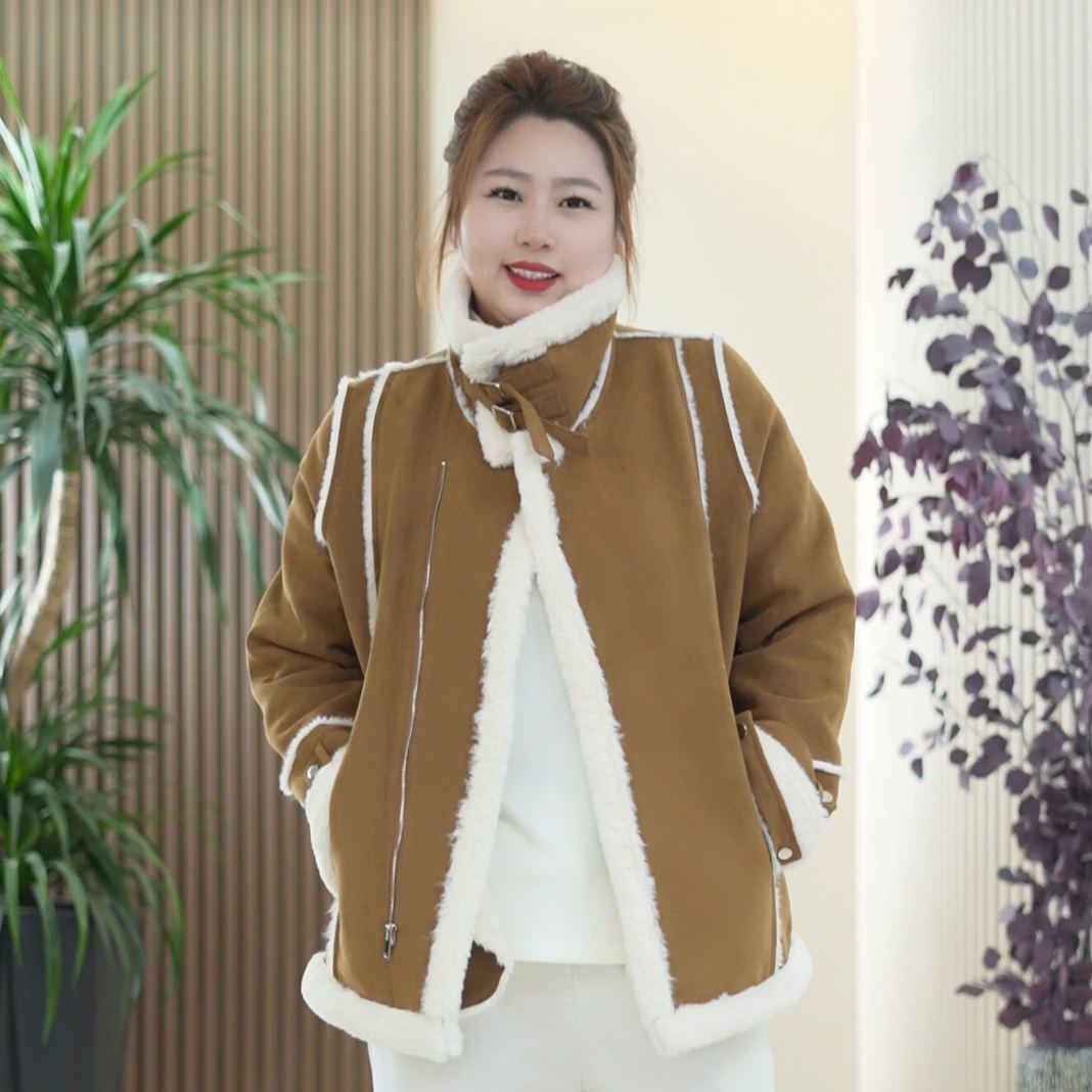 麂皮绒+人造毛大码保暖减龄显瘦冬季港风防风环保皮毛一体外套女