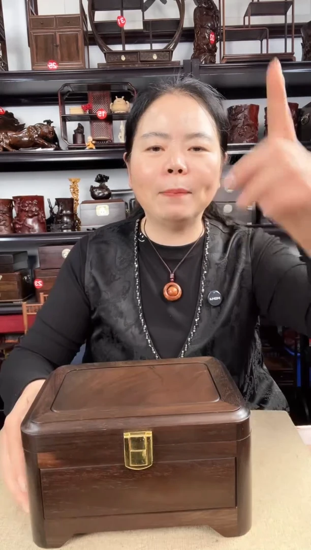 木604瑕疵老李红木工艺品