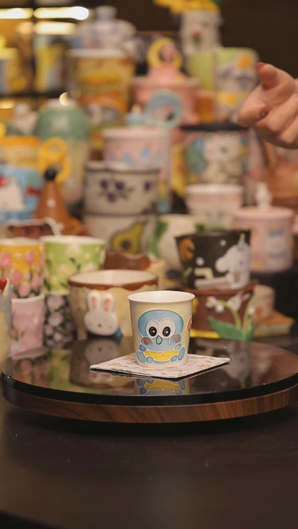 景德镇釉下彩绘设计师款式陶瓷