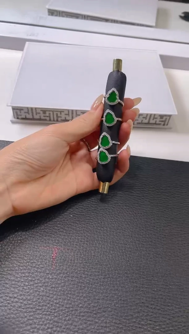 【闪购商品】翡翠戒指合金/560506/多样性发一