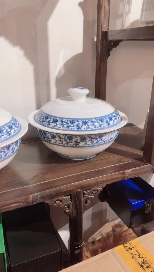 【闪购商品】景德镇青花高温负离子汤煲带盖子