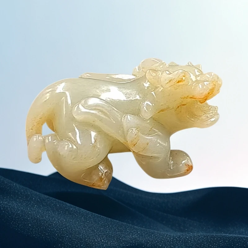 旧藏和田白玉貔貅瑞兽手把件油润细腻包浆浑厚