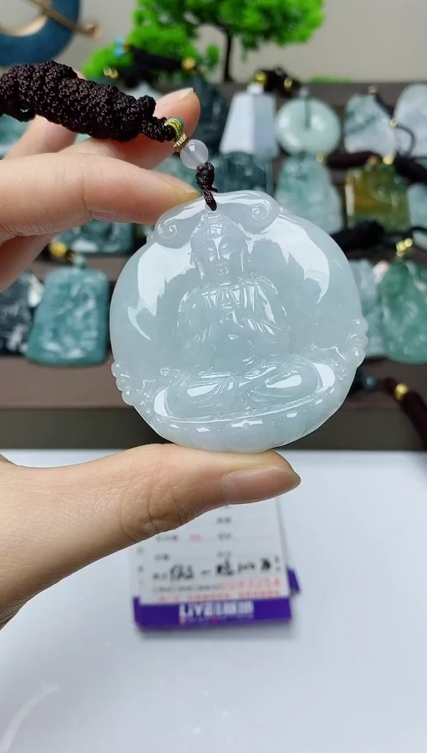 翡翠未镶嵌颈饰