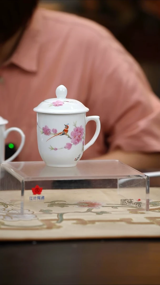 1头水点桃花小金钟杯