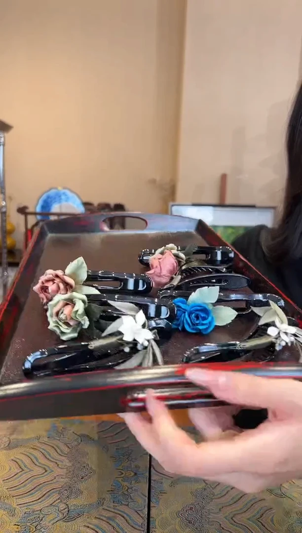 刺绣瞎盒 非遗绒花（发饰）