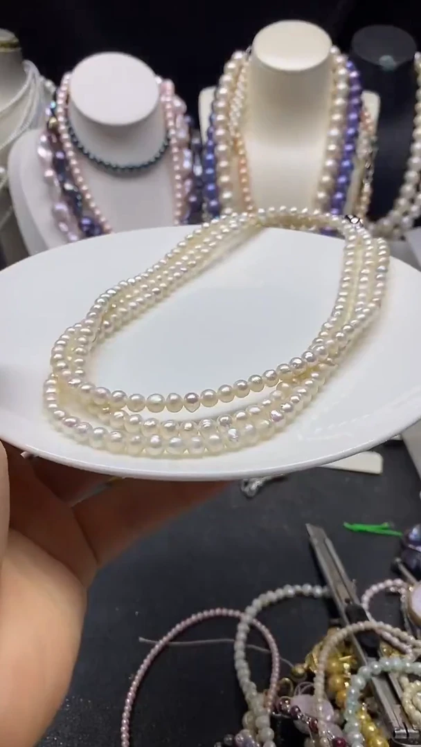 颈饰未镶嵌淡水珍珠多人