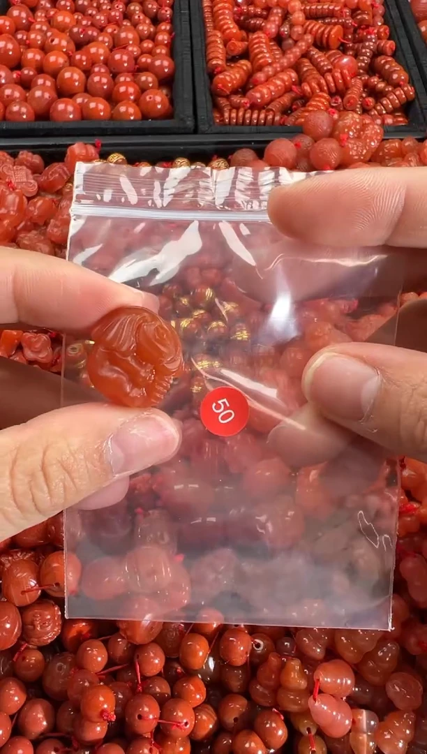 【闪购商品】南红玛瑙颈饰未镶嵌1