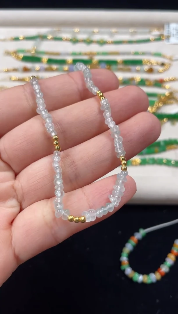 18K金镶嵌手链翡翠一个  P192