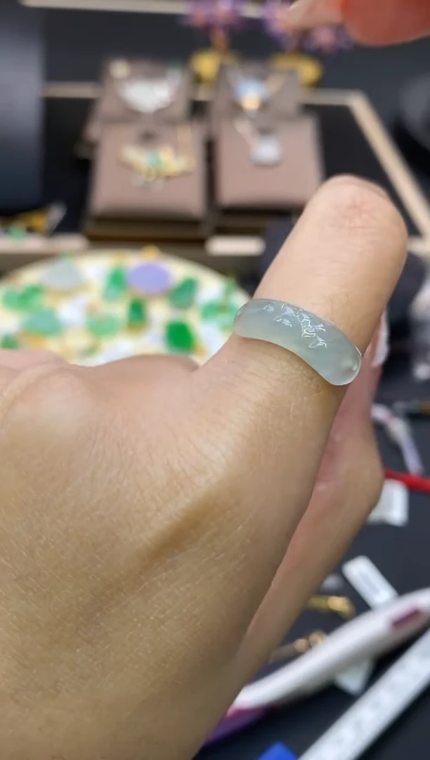 【闪购商品】翡翠颈饰未镶嵌净货11851