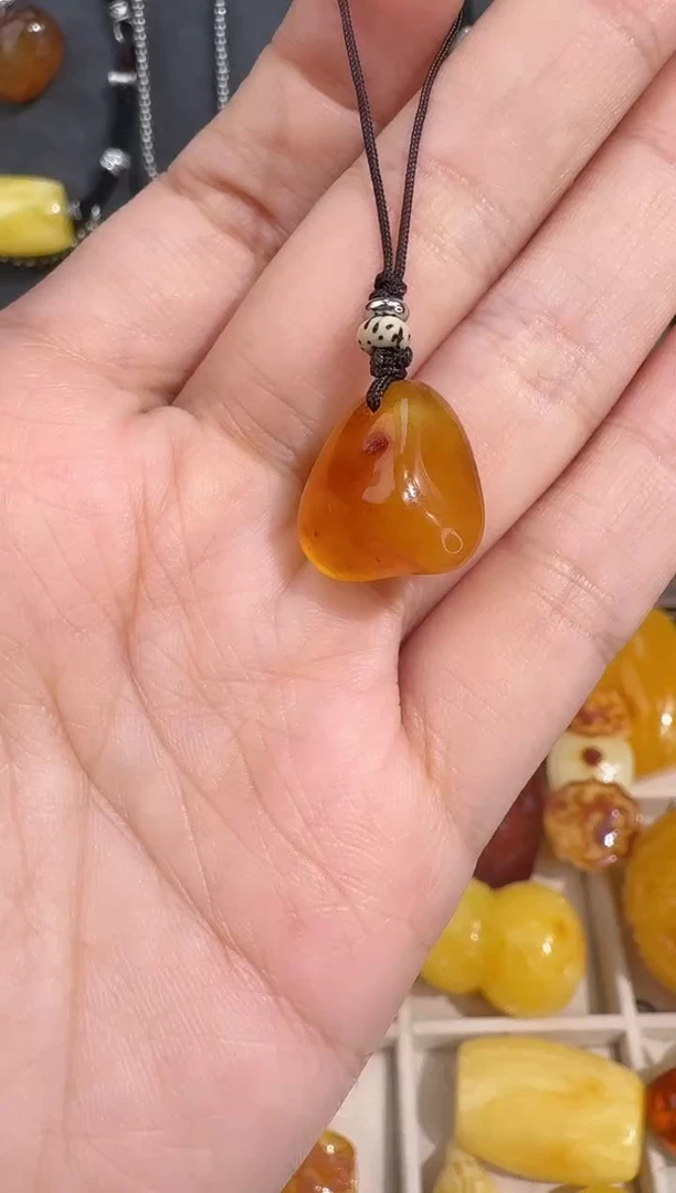 裸石琥珀未镶嵌琥珀