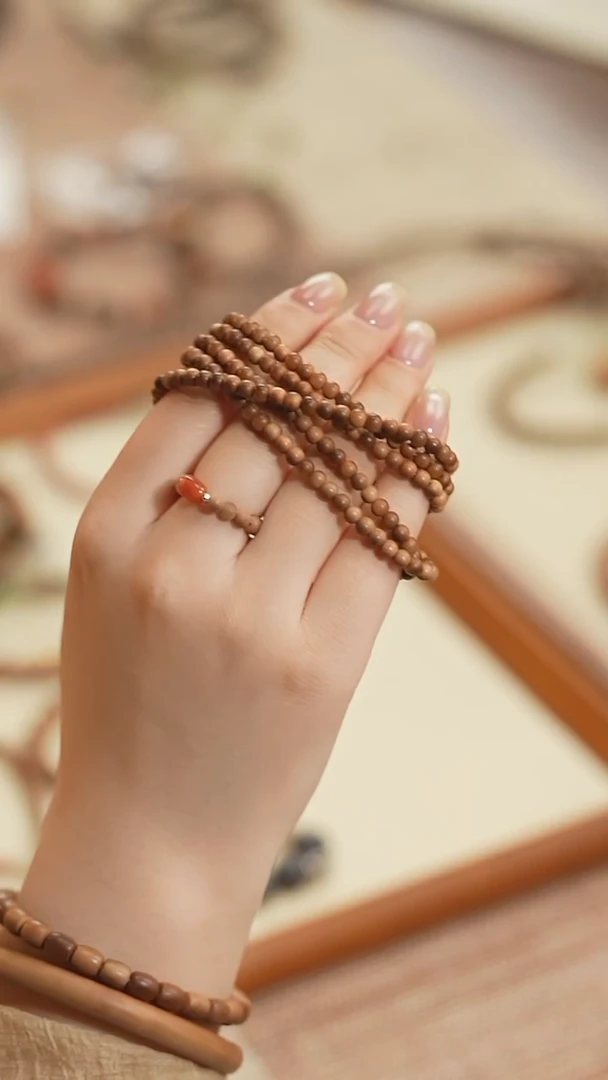 檀香木手串/手链黑肉老山檀4mm 216珠手串