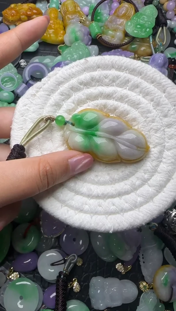 颈饰未镶嵌翡翠缅甸翡翠吊坠