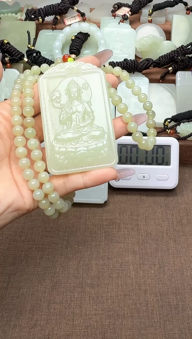 颈饰未镶嵌和田玉1