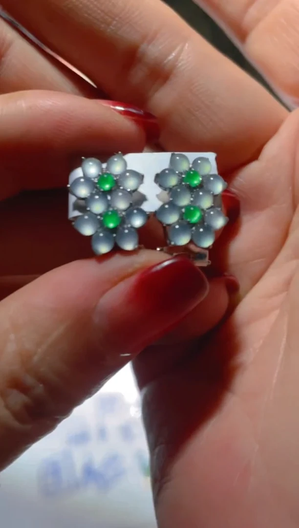 【闪购商品】翡翠耳饰未镶嵌天然A货翡翠（多样性发货拍一件发件）