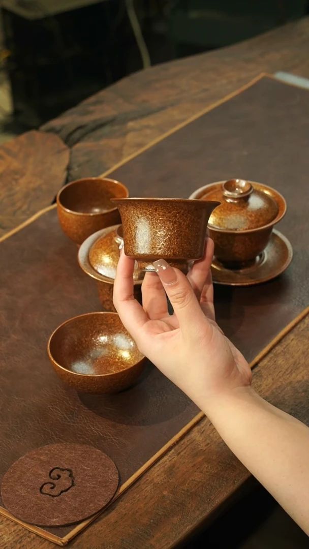 【闪购商品】瓷片梅有华 茶叶末釉 马蹄杯