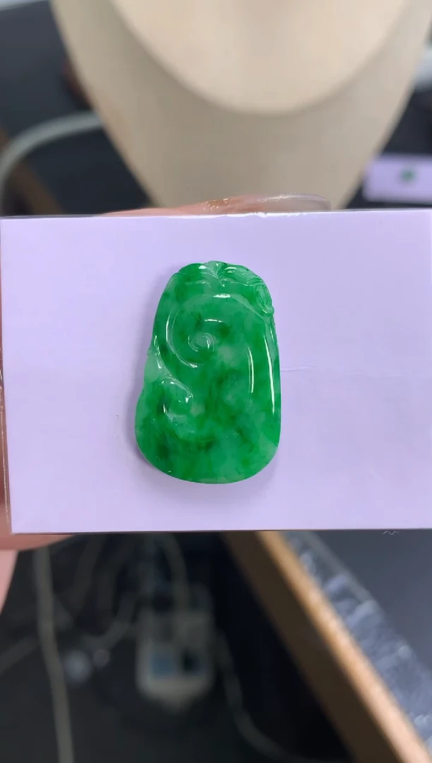 未镶嵌定制翡翠如意