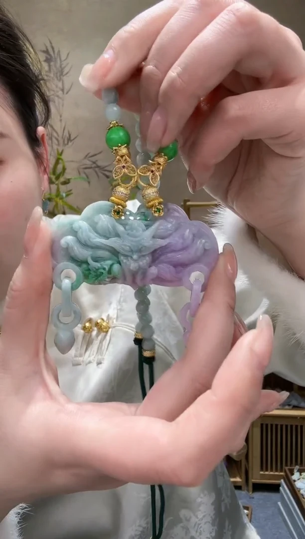 【闪购商品】翡翠颈饰未镶嵌吊坠