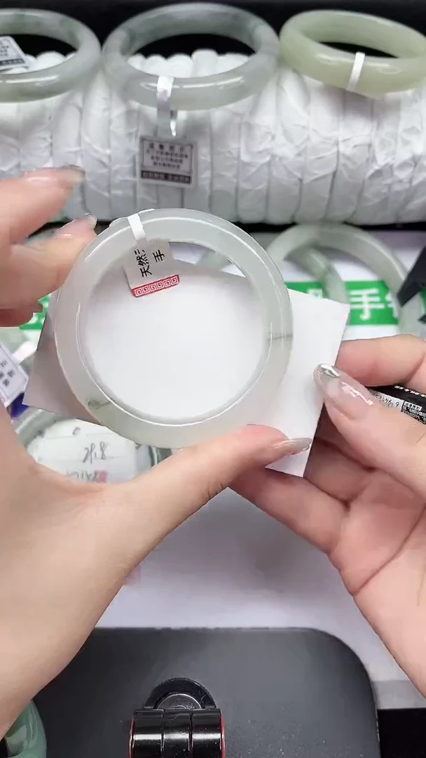 未镶嵌手镯石英质玉7-51/52