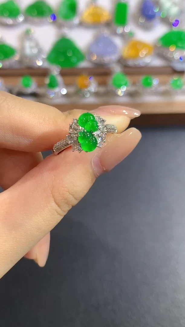 18K金镶嵌戒指翡翠?****️113-戒指
