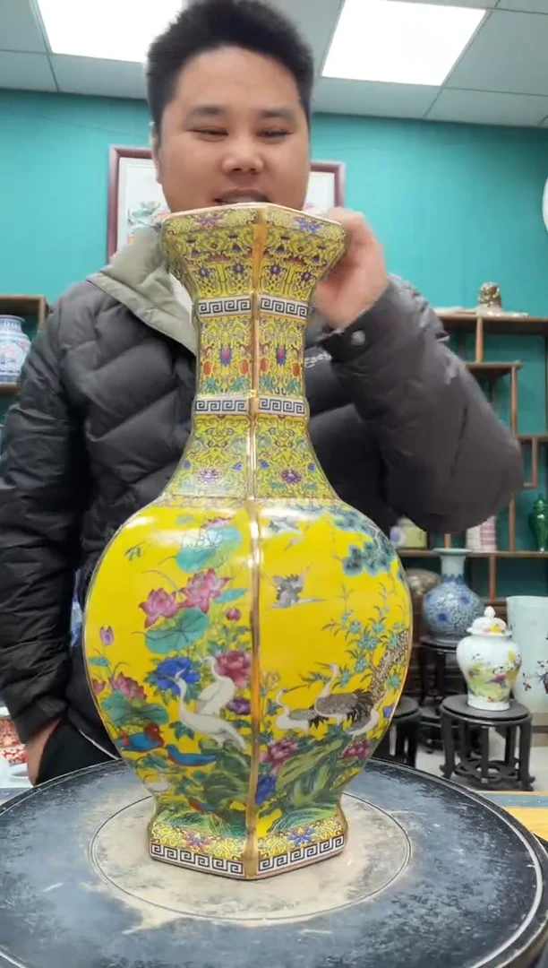 摆件六方中号黄珐琅陶瓷摆件