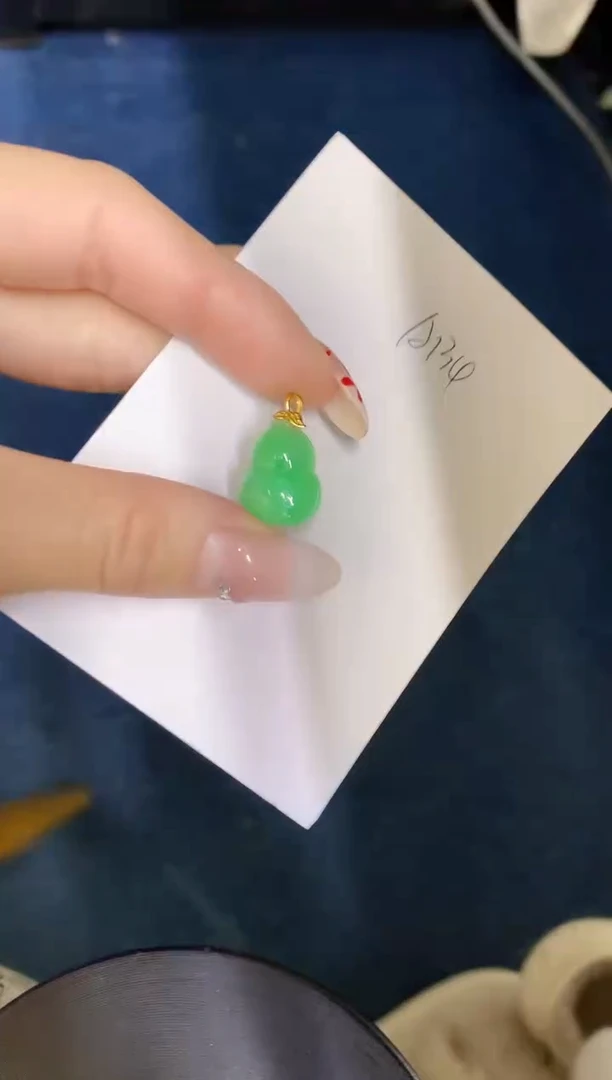 【闪购商品】翡翠颈饰18K金镶嵌00000000000