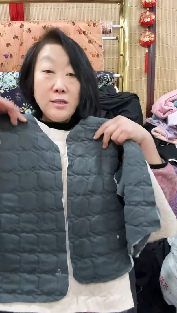 （小孩150码）开衫款童装双面德绒含羊毛蚕丝灰色裁片一件    800号