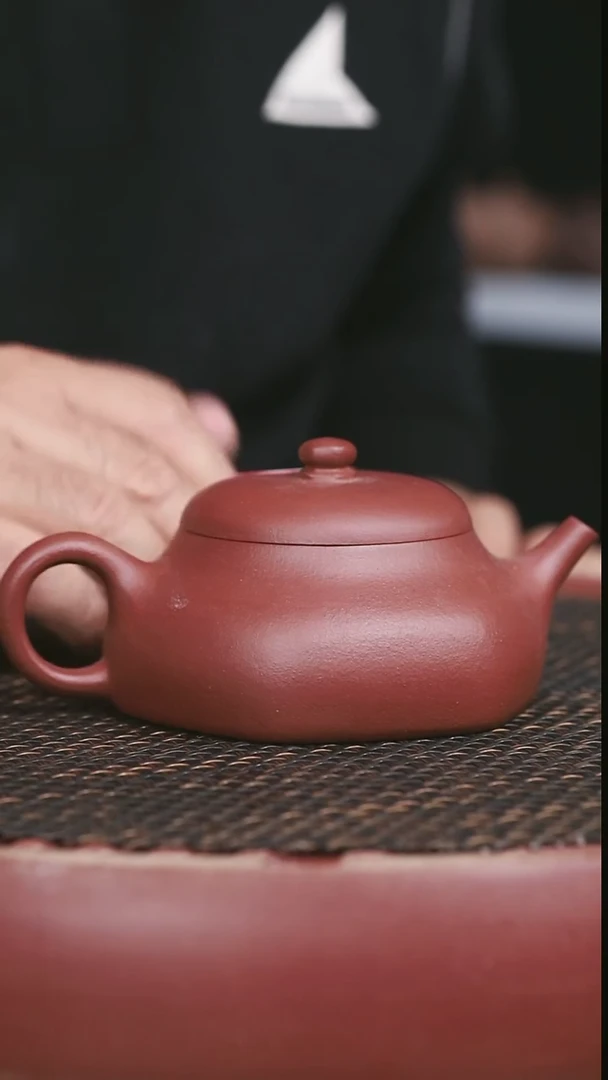 茶壶紫砂10号红皮龙六方静乐220CC微微暇