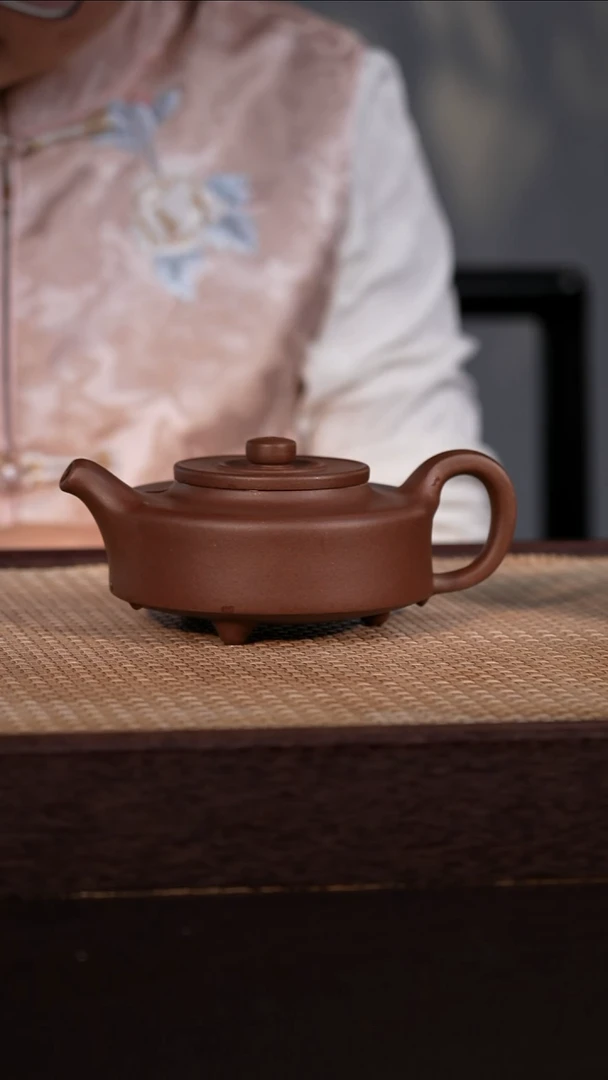 茶壶紫砂黑星土 320cc