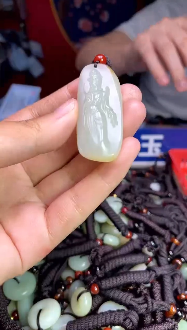 未镶嵌和田玉挂件1