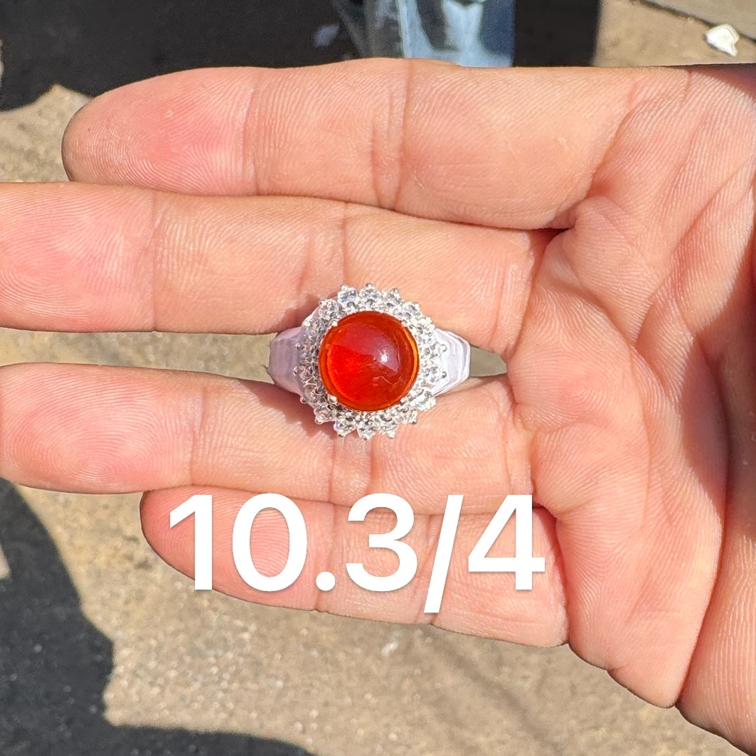 1110(小哪吒在源头)玻璃种翡翠正圆鸽血红戒面干净杠味荧光足M300