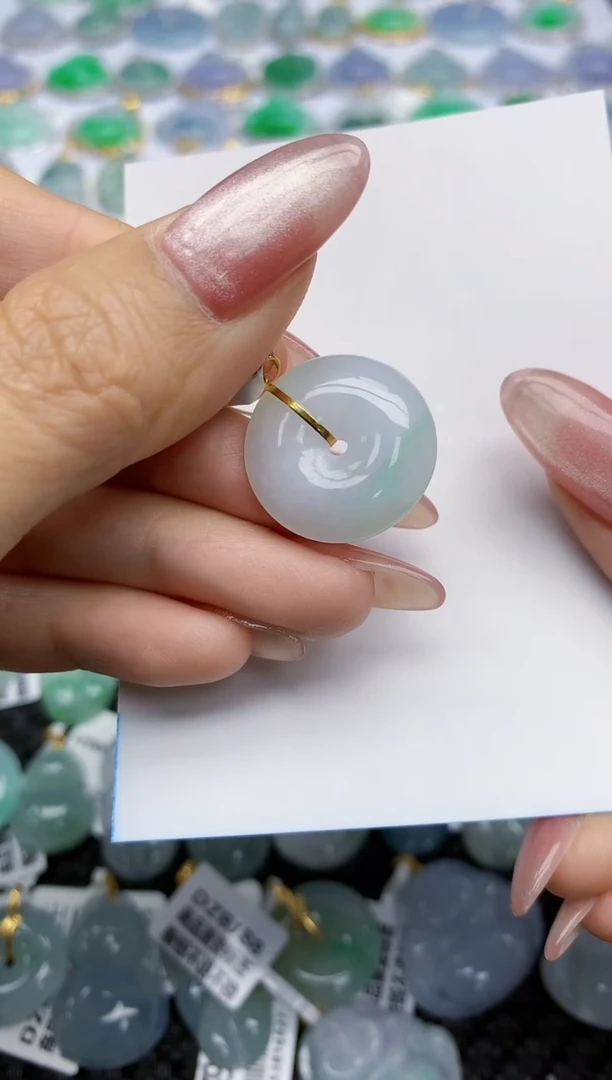 【闪购商品】翡翠挂件18K金镶嵌天然翡翠A货