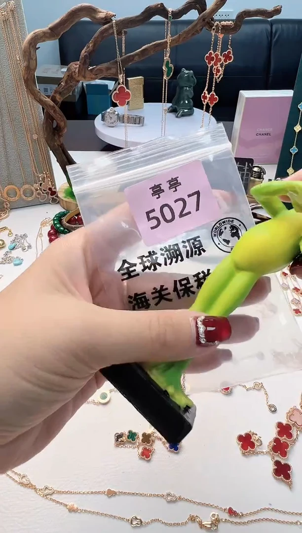 瓷片潍****司彧贤聚宝阁亭亭