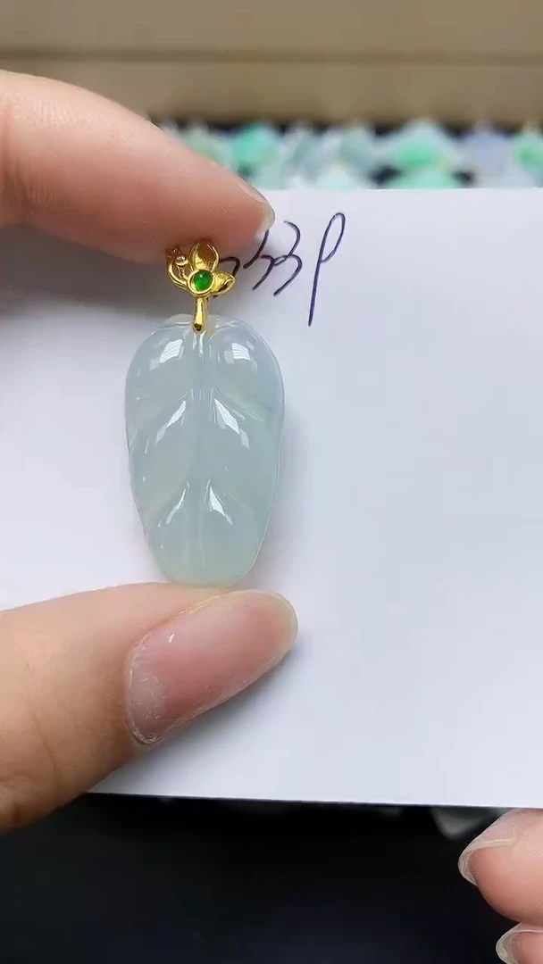 翡翠未镶嵌颈饰天然缅甸翡翠A货