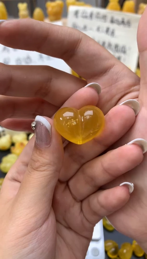 琥珀未镶嵌珠宝奇石050琥珀蜜蜡微瑕