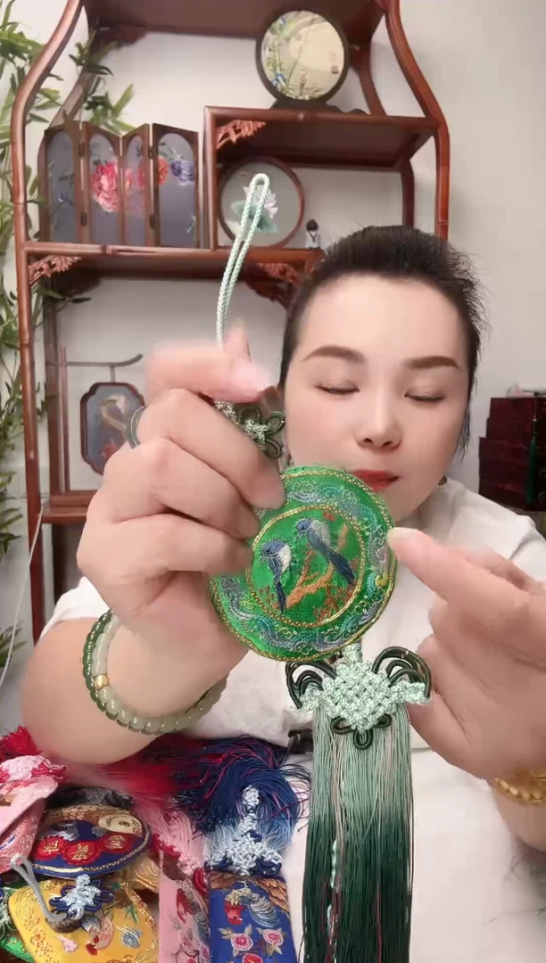 刺绣吊坠流苏双面绣花