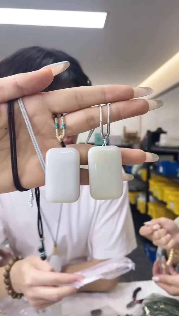 颈饰未镶嵌和田玉（多样性发一件）