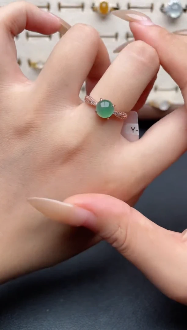 银S925镶嵌戒指翡翠一物一证一礼盒