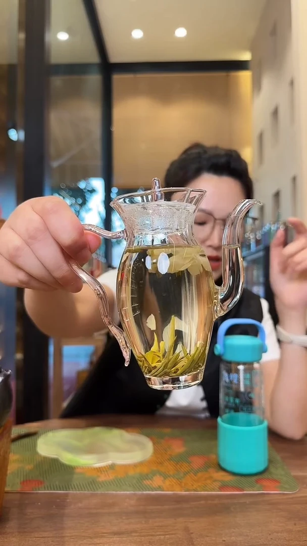 水仙壶绿色手柄水仙壶绿色手柄