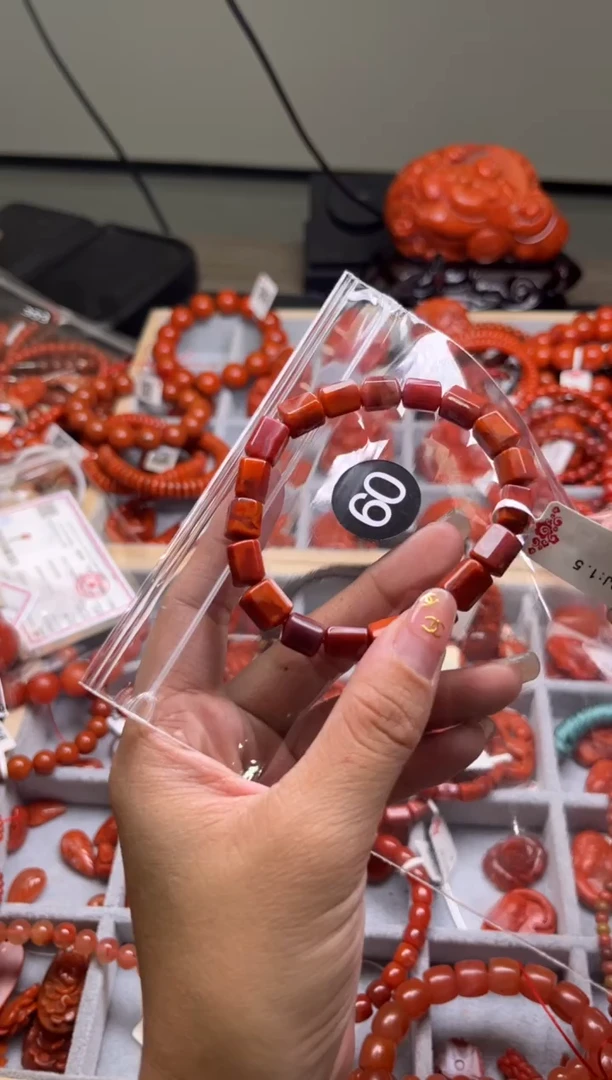 【闪购商品】南红玛瑙珠宝奇石未镶嵌60-8+