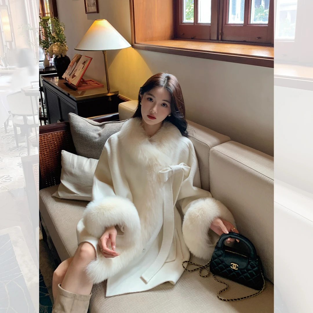 心动千金新款小个子斗篷羊毛呢大衣秋冬狐狸毛双面呢子外套女2025