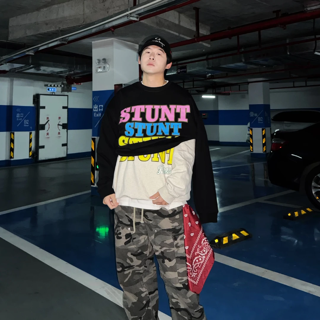 A【NEW2025春】美式彩色标语高克重圆领套头印花字母宽松卫衣男女