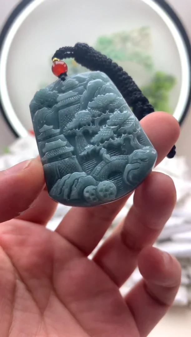 颈饰未镶嵌翡翠山水牌