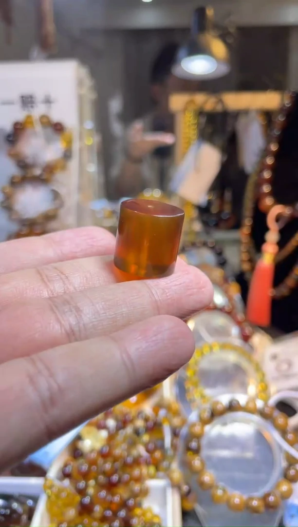 裸石琥珀未镶嵌金棕珀 桶珠 卡18
