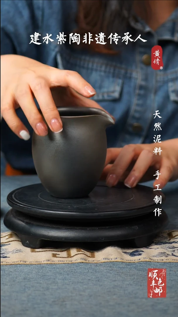 壶云南建水紫陶作品74不指定