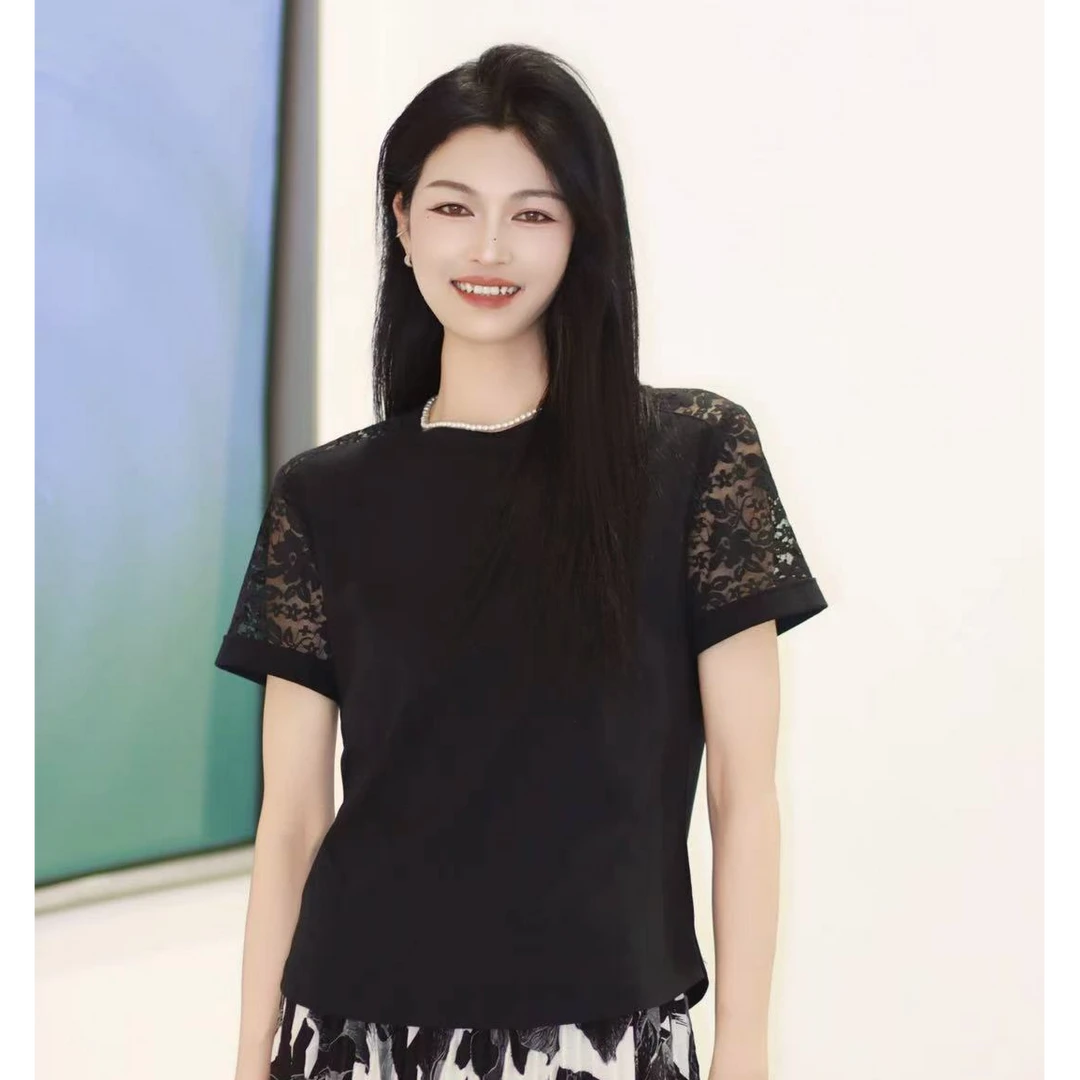 GIRDEAR/哥弟1300946 新款百搭显瘦气质法式蕾丝袖拼接圆领T恤