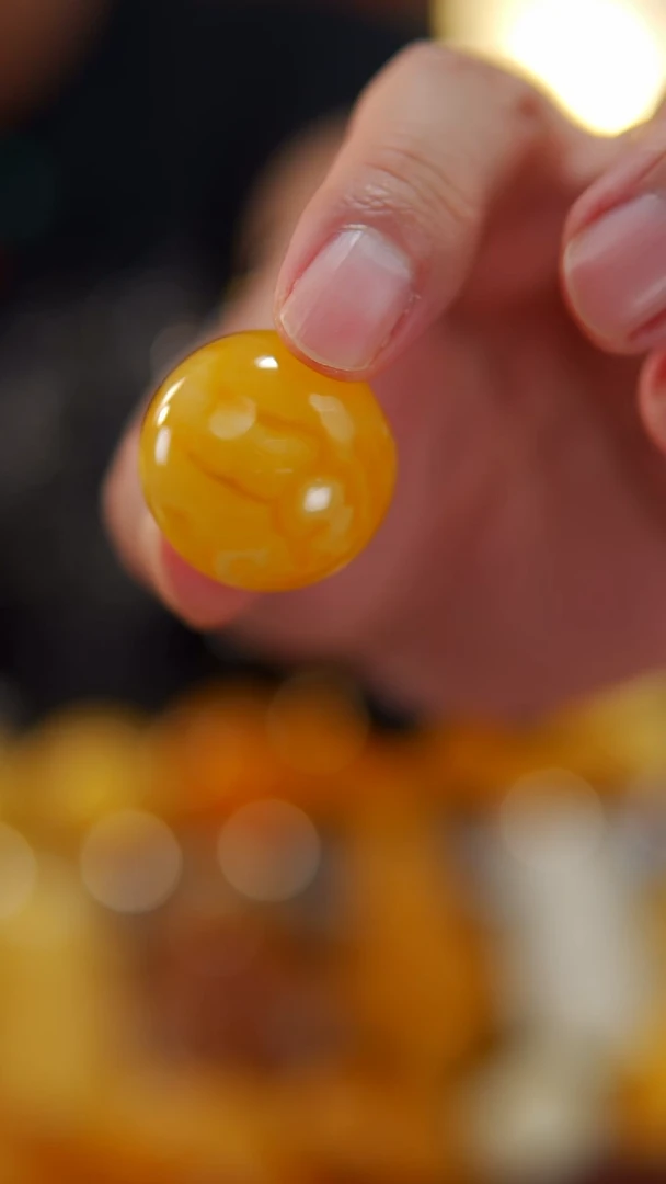 【闪购商品】蜜蜡裸石未镶嵌妖花苹果圆珠11.45