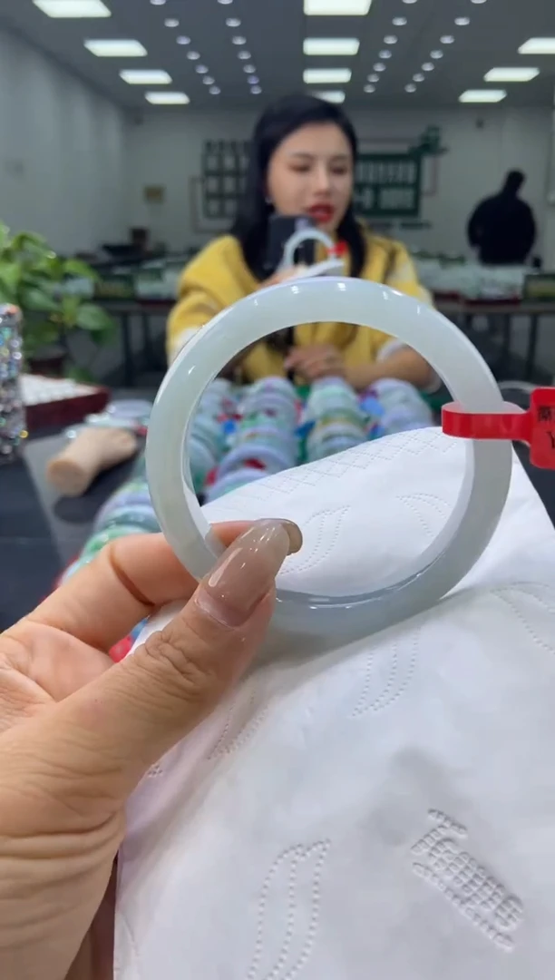 未镶嵌手镯翡翠00007563