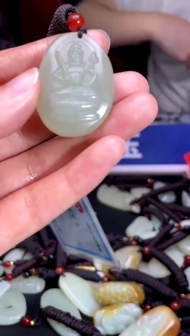 和田玉未镶嵌挂件1