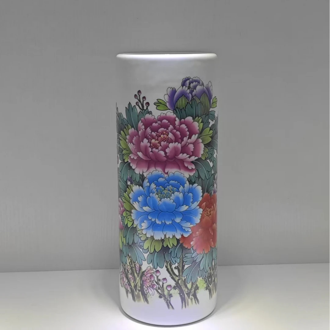 景德镇牡丹 笔筒
